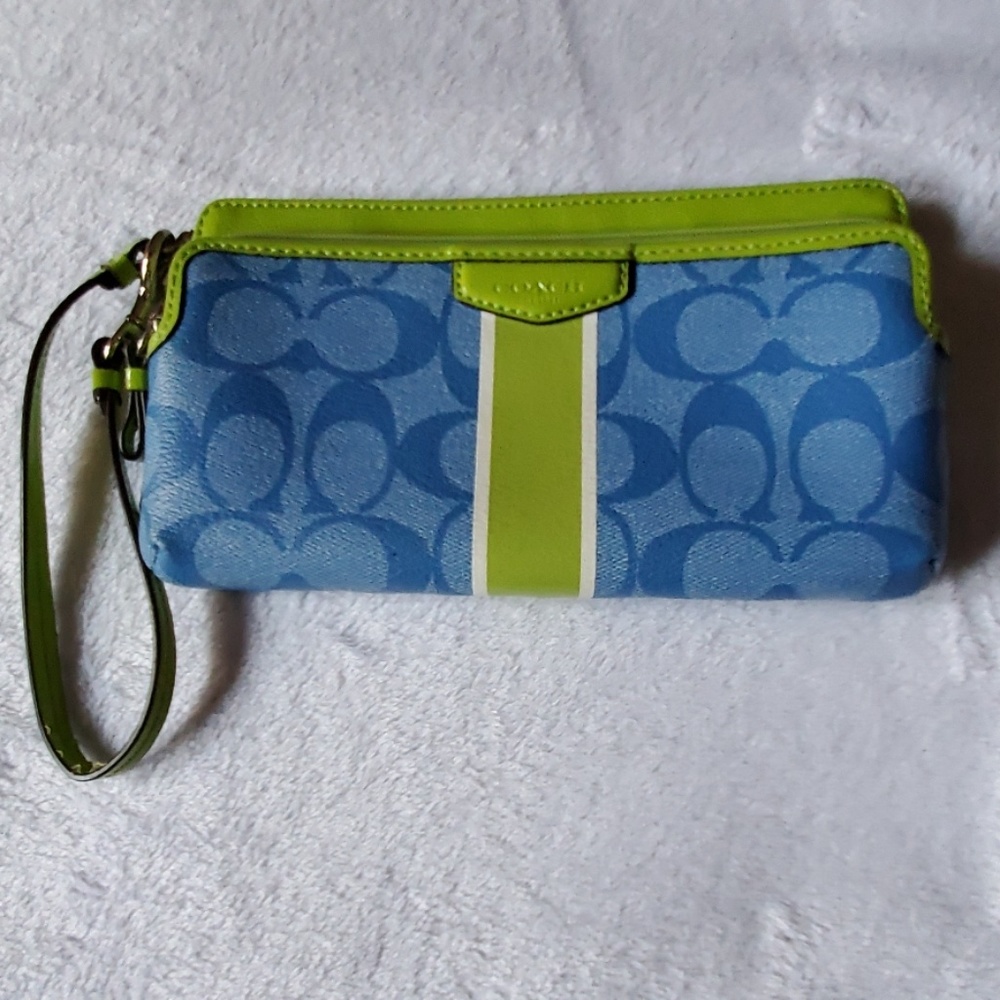 Coach wallet/wristlet